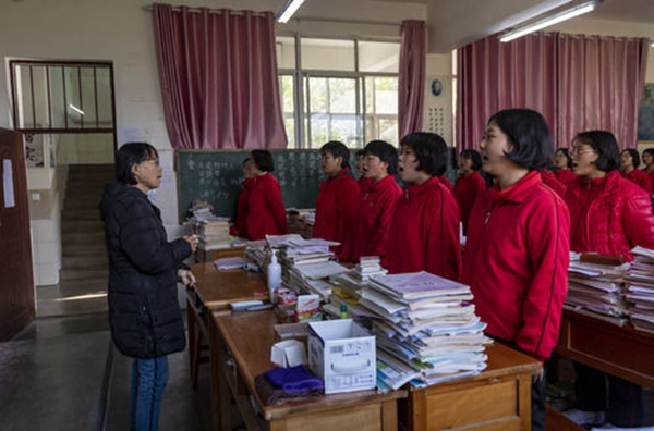 大山女孩的校長媽媽記雲南麗江華坪女子高級中學校長張桂梅